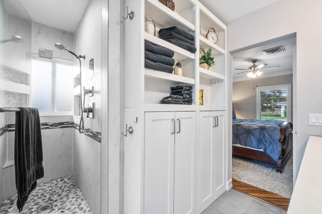 BOCA RATON SQUARE 17 - Residential Lease