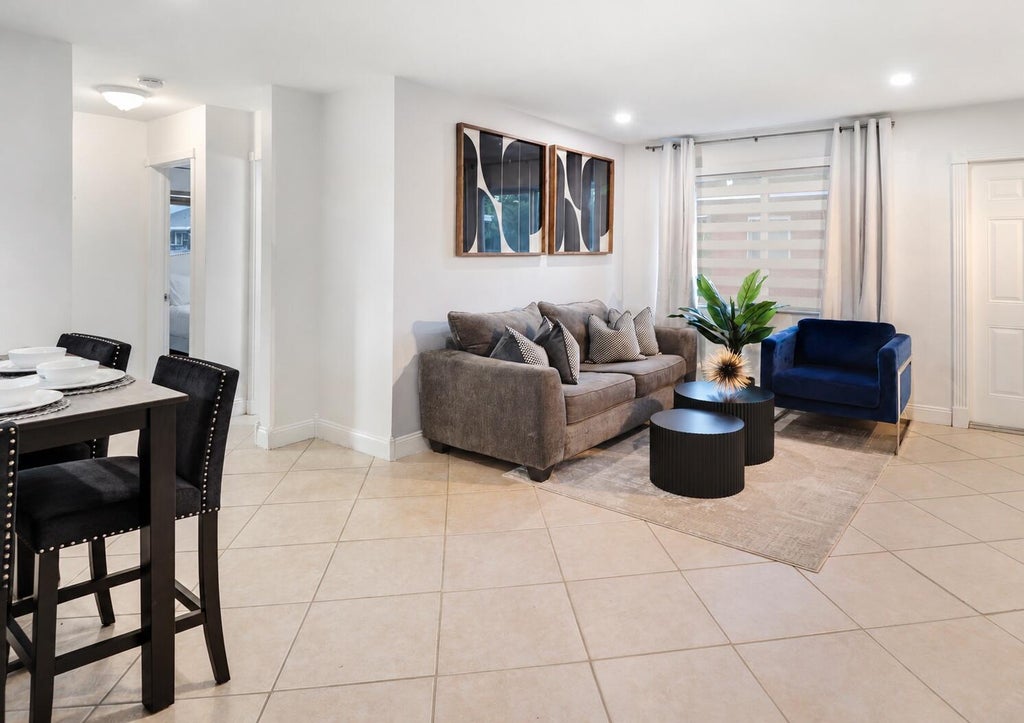 Photo of 612 NE 11th Avenue #1, Pompano Beach, FL 33060 (MLS # B26091433)