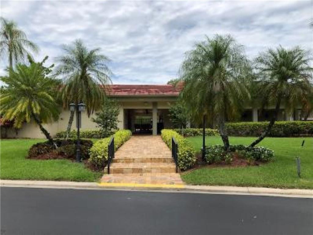 Fairways of Boca Lago - Residential