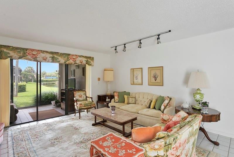 Fairways of Boca Lago - Residential
