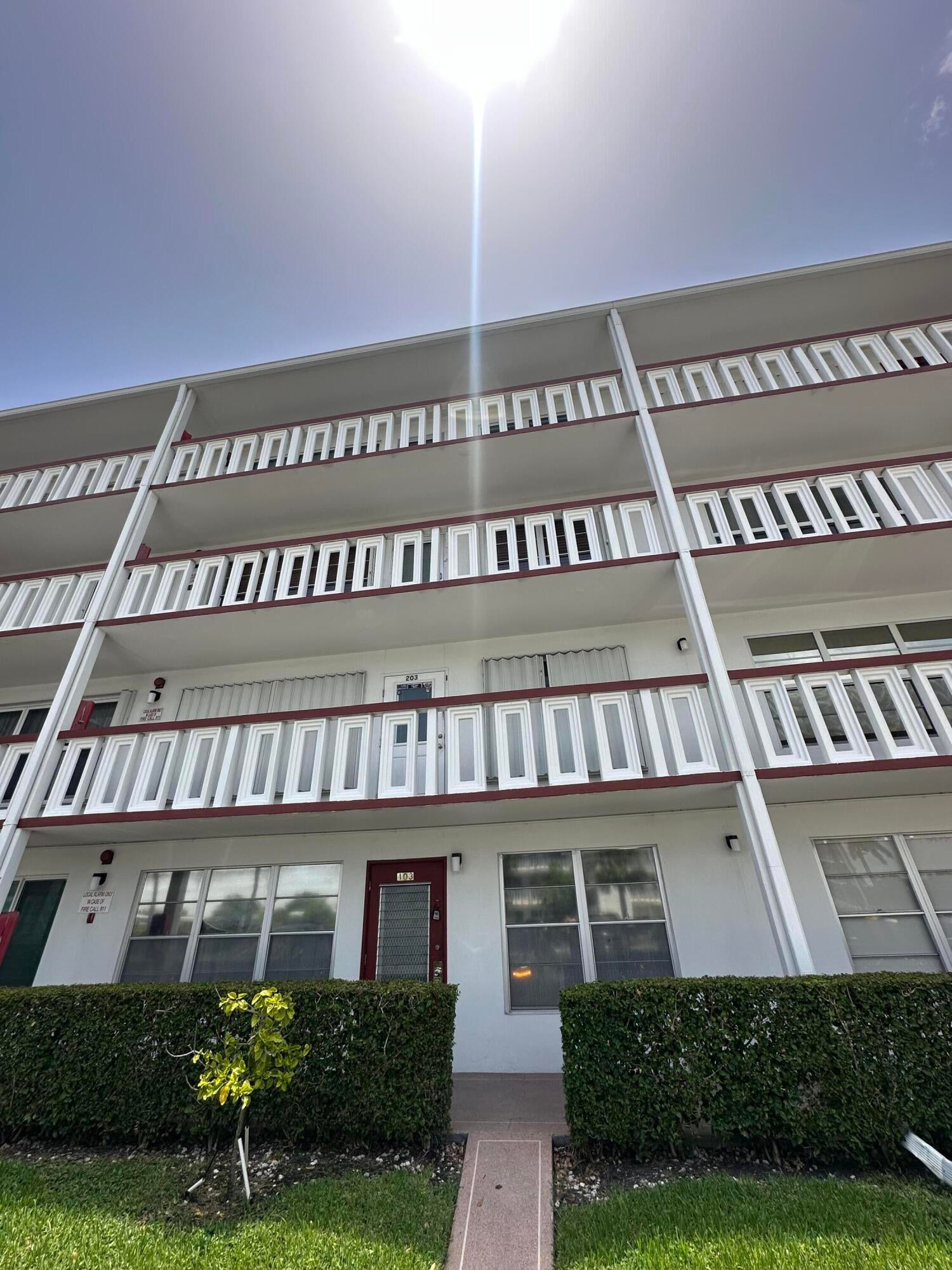 103 Greenbrier C, West Palm Beach FL 33417