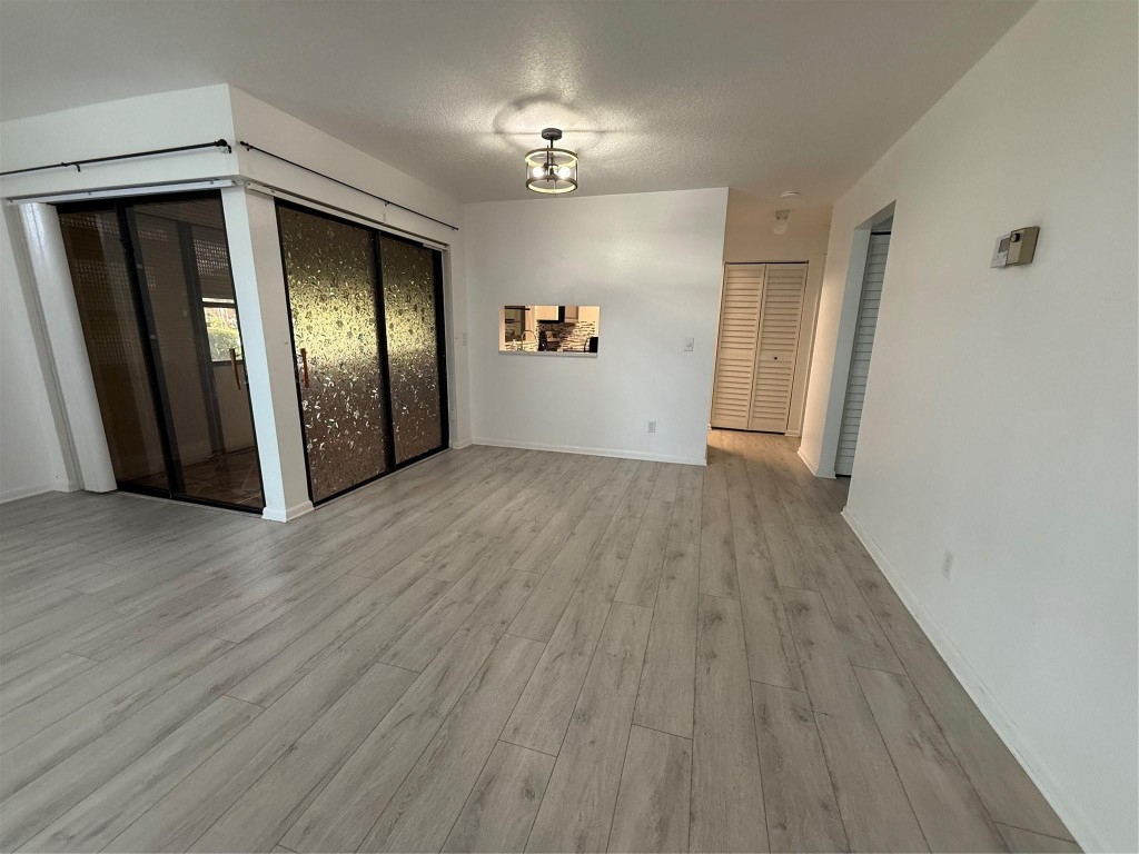 6101 Woodlake Boulevard