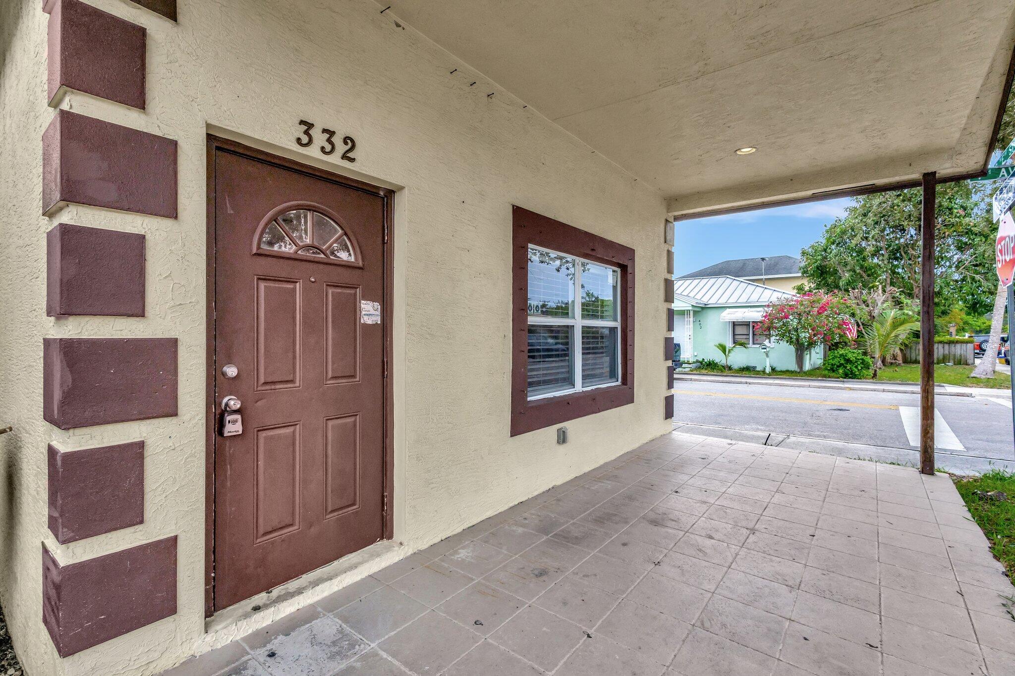 332 S E Street