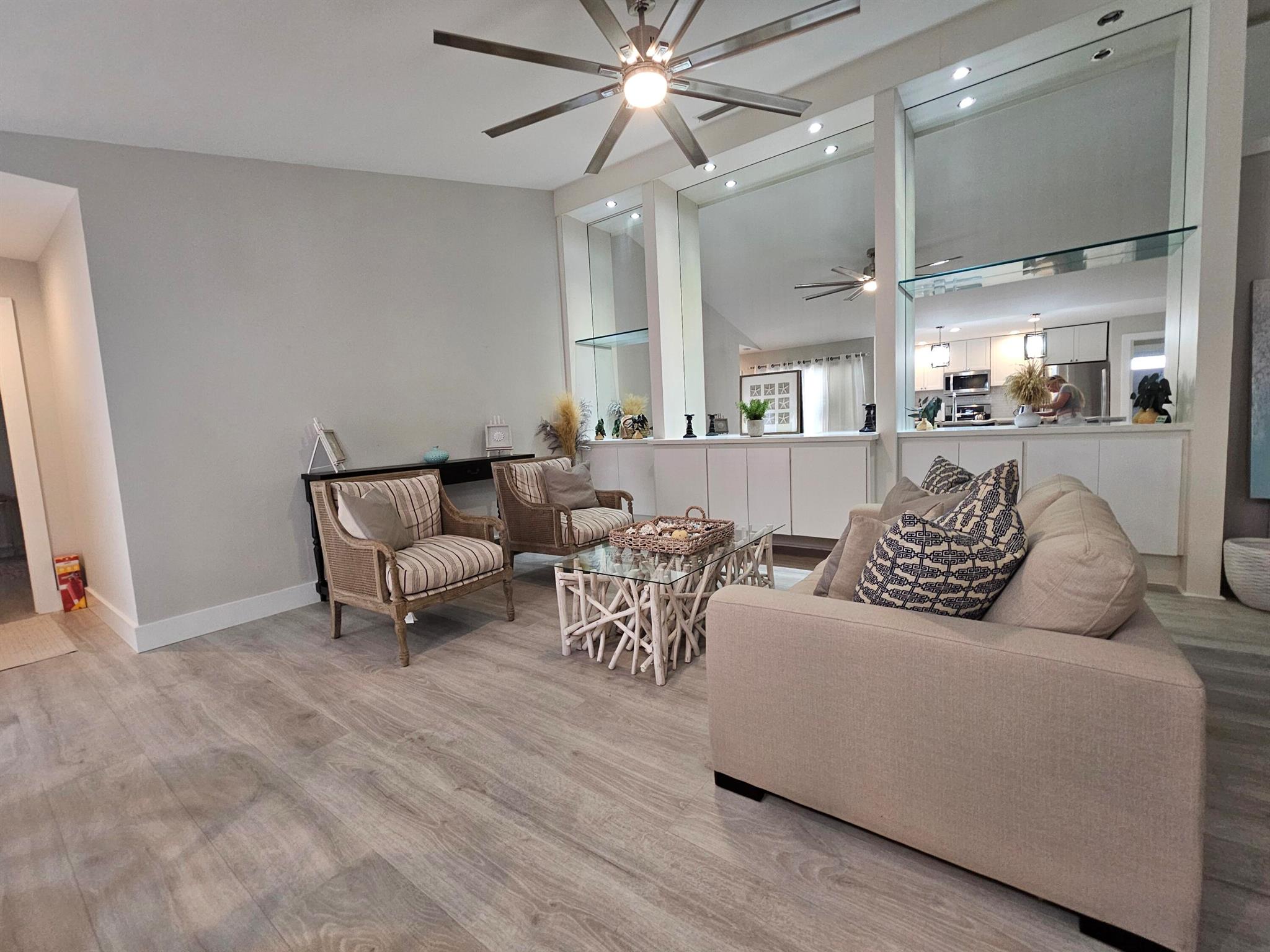 LAKE CATHERINE - Residential