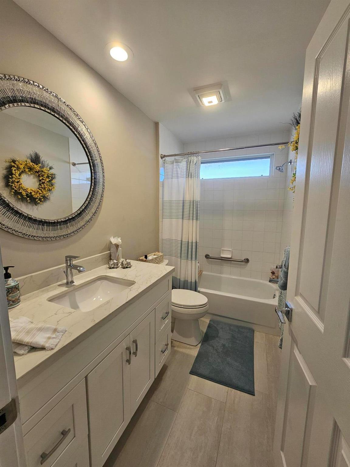 LAKE CATHERINE - Residential