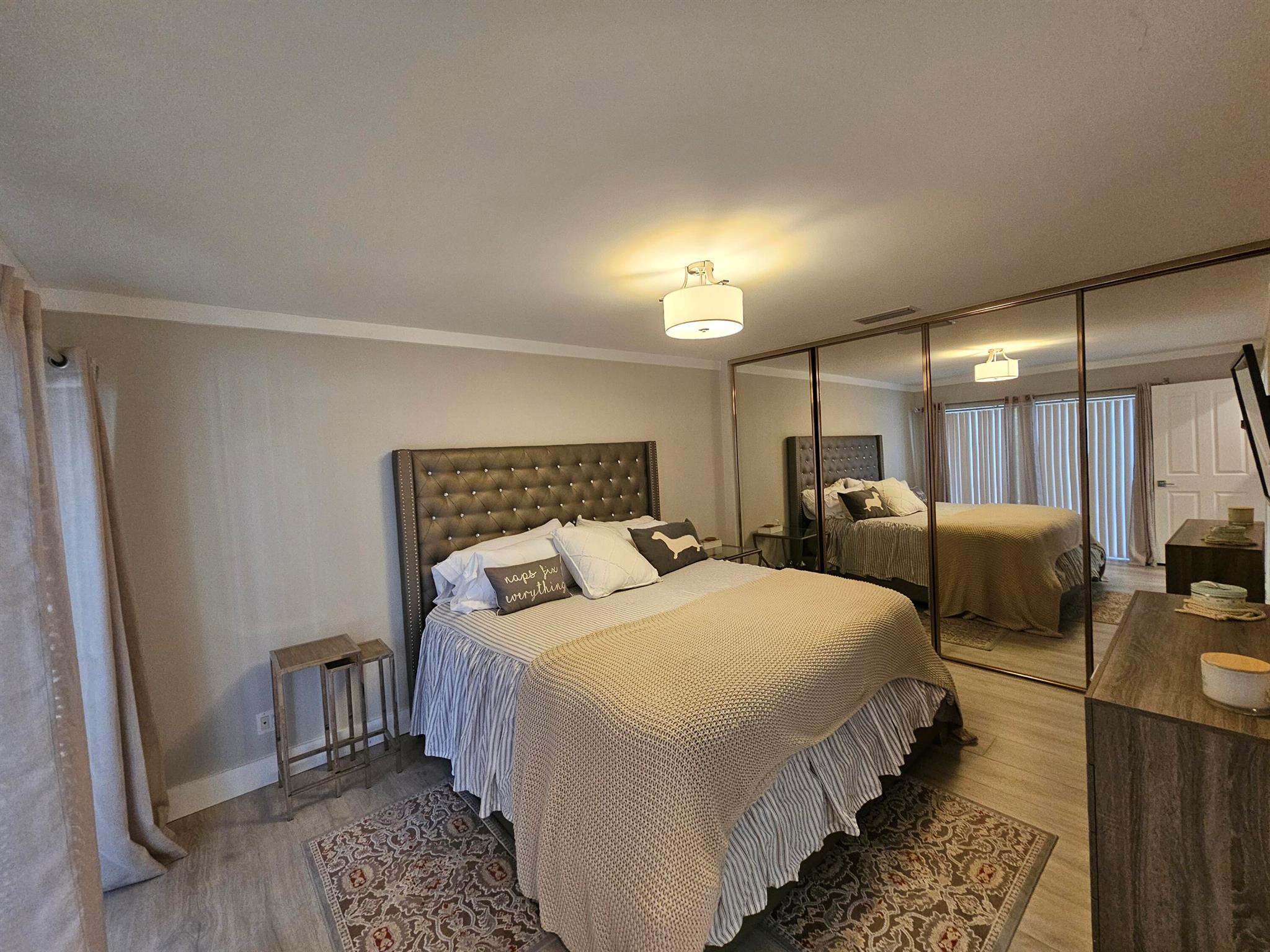 LAKE CATHERINE - Residential