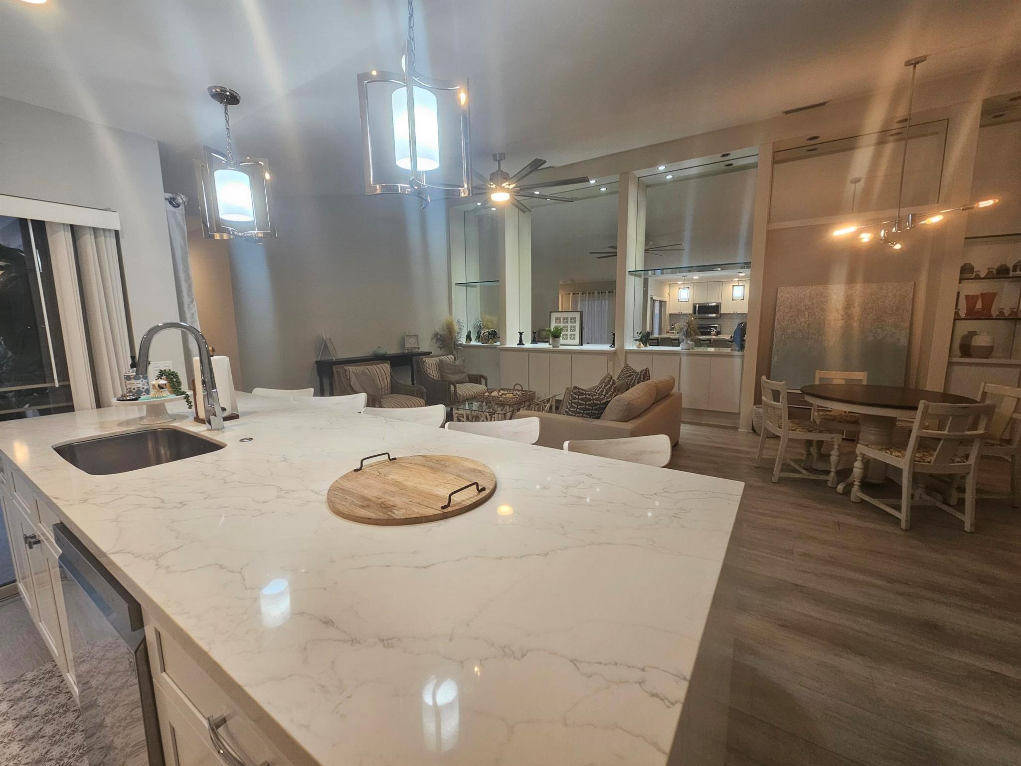 LAKE CATHERINE - Residential