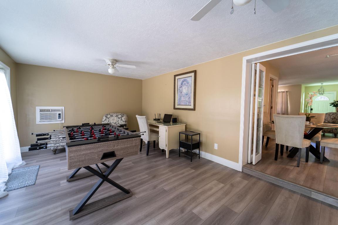 THORBURY HEIGHTS - Residential