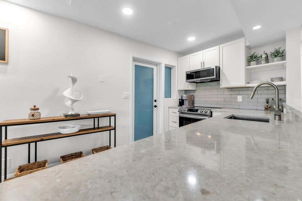 Photo of 4848 NE 23RD Avenue #8A, Fort Lauderdale, FL 33308 (MLS # B26069228)