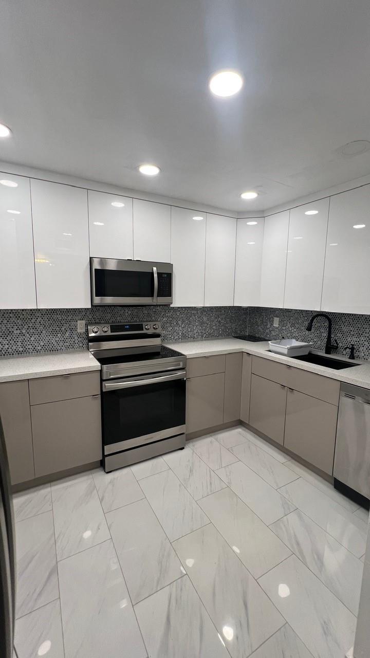 CHANTILLY CONDOMINIUM - Residential