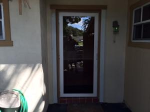 Awesome Community with heated pool and 1st come 1st serve boat docks with ocean access. One story with newer Kraftmaid Kitchen & Main Bath with Granite Countertops. Remodeled Master Bath. Laminate Wood floors throughout and ceramic tile baths. Recent AC. Fantastic location, 6 minutes to the beach, 5 minutes to I-95 and Turnpike. Close to a multitude of Jupiter's' best restaurants and parks.
