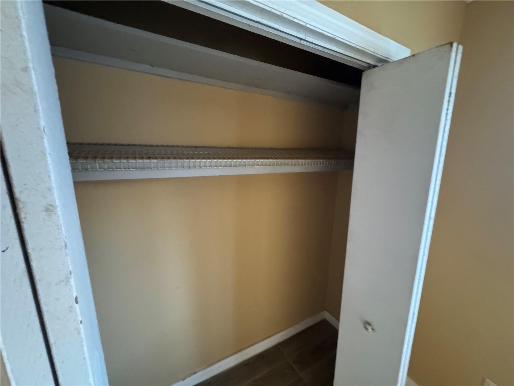 HOSBEINS - Residential Lease