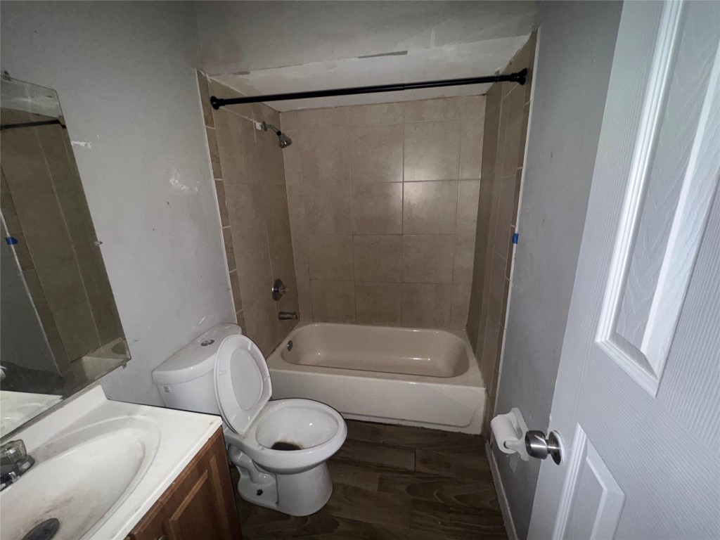 HOSBEINS - Residential Lease