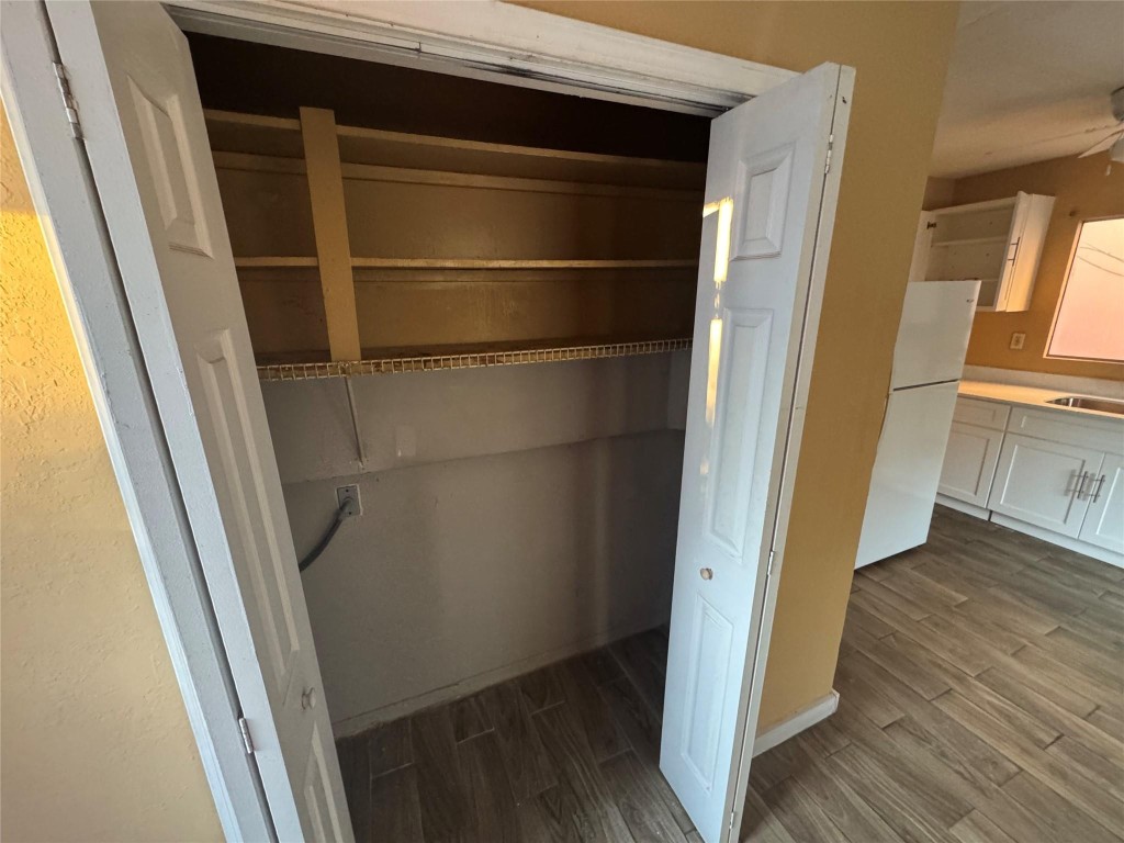 HOSBEINS - Residential Lease