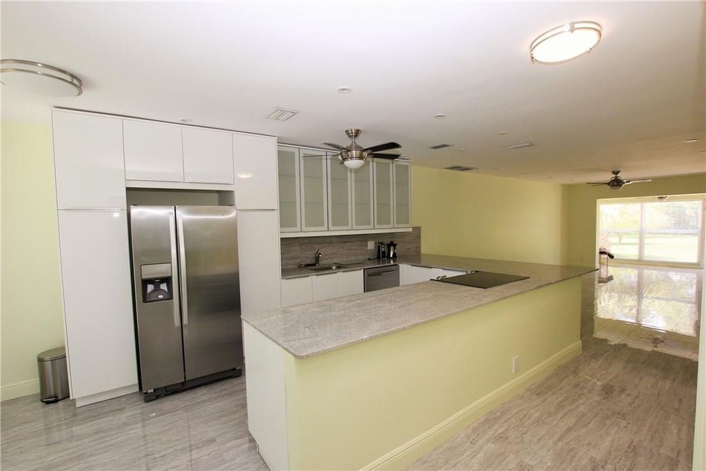 Photo of 20844 Vinesta Circle #20844, Boca Raton, FL 33433 (MLS # F10498051)