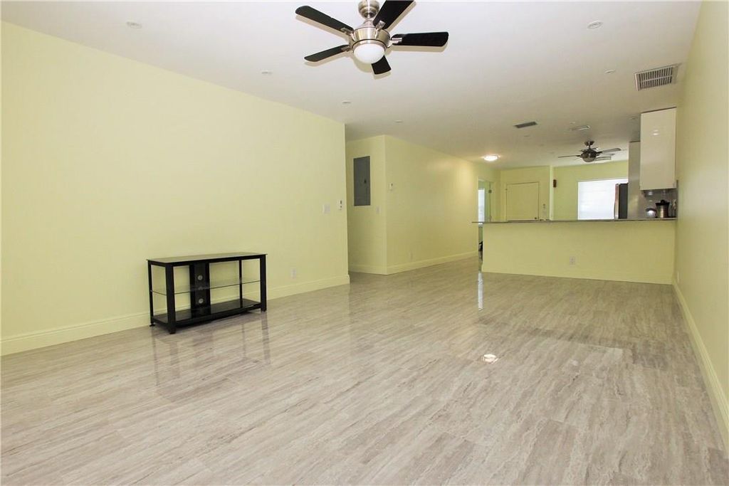 Photo of 20844 Vinesta Circle #20844, Boca Raton, FL 33433 (MLS # F10498051)