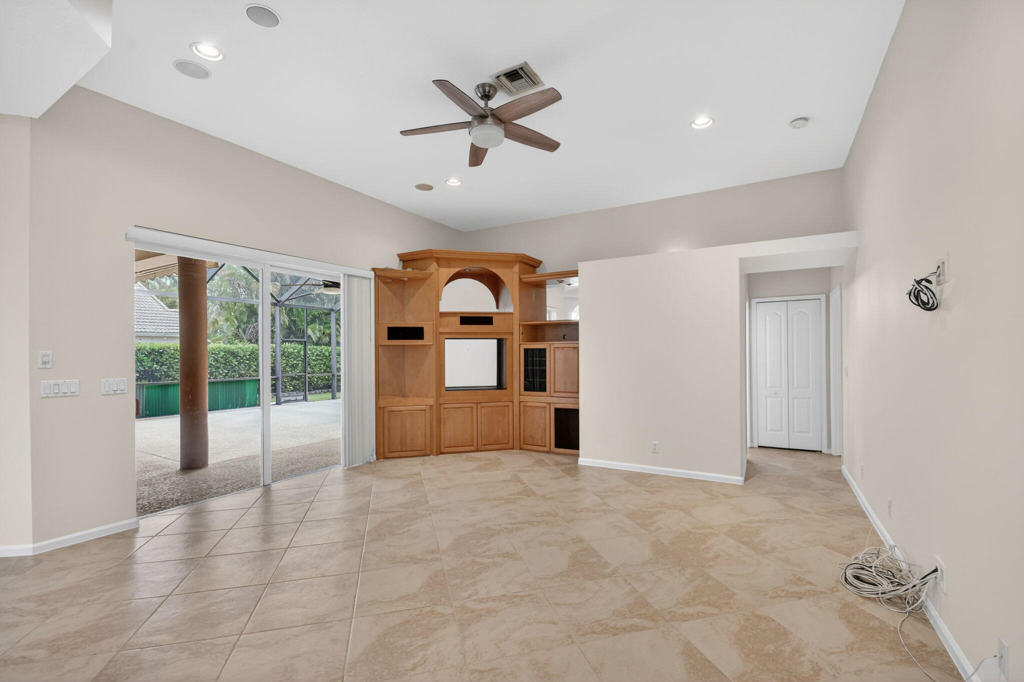 LEGEND LAKE ESTATES - Residential
