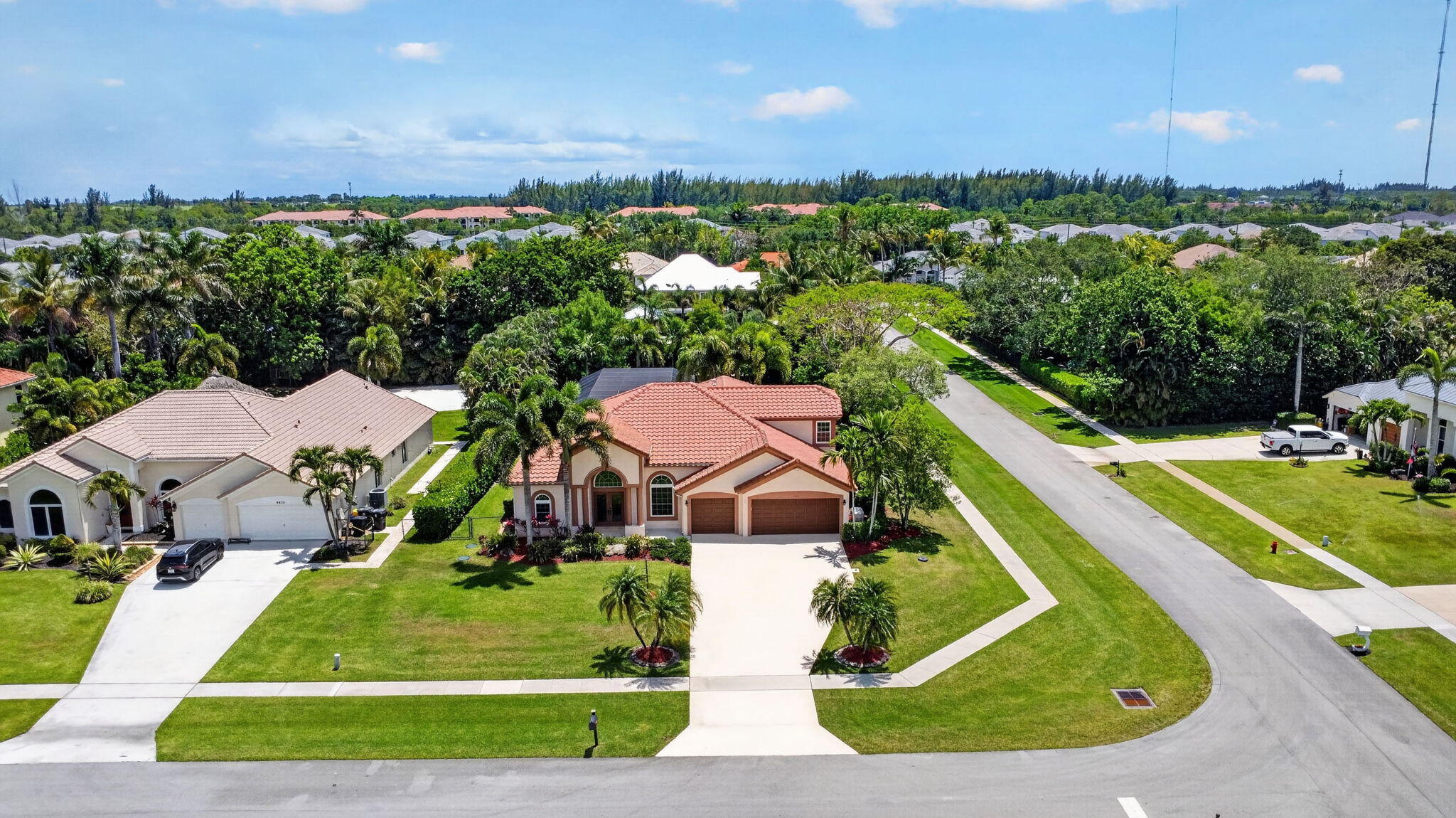 LEGEND LAKE ESTATES - Residential