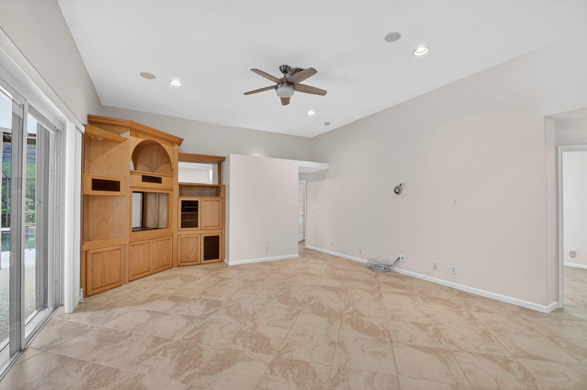 LEGEND LAKE ESTATES - Residential