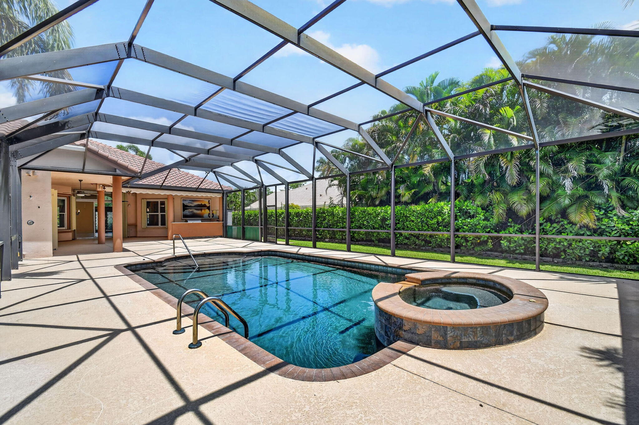 LEGEND LAKE ESTATES - Residential