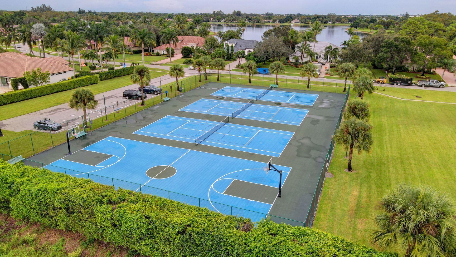 LEGEND LAKE ESTATES - Residential