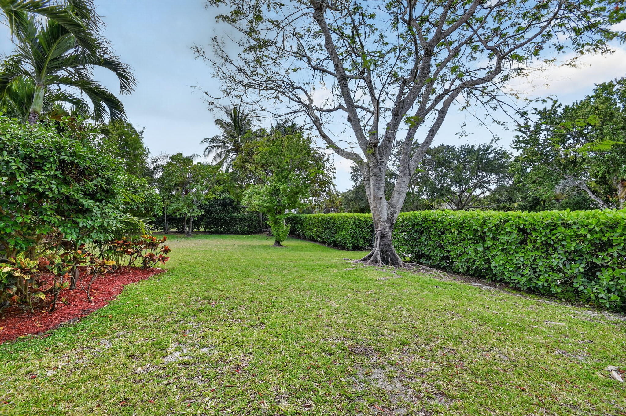 LEGEND LAKE ESTATES - Residential