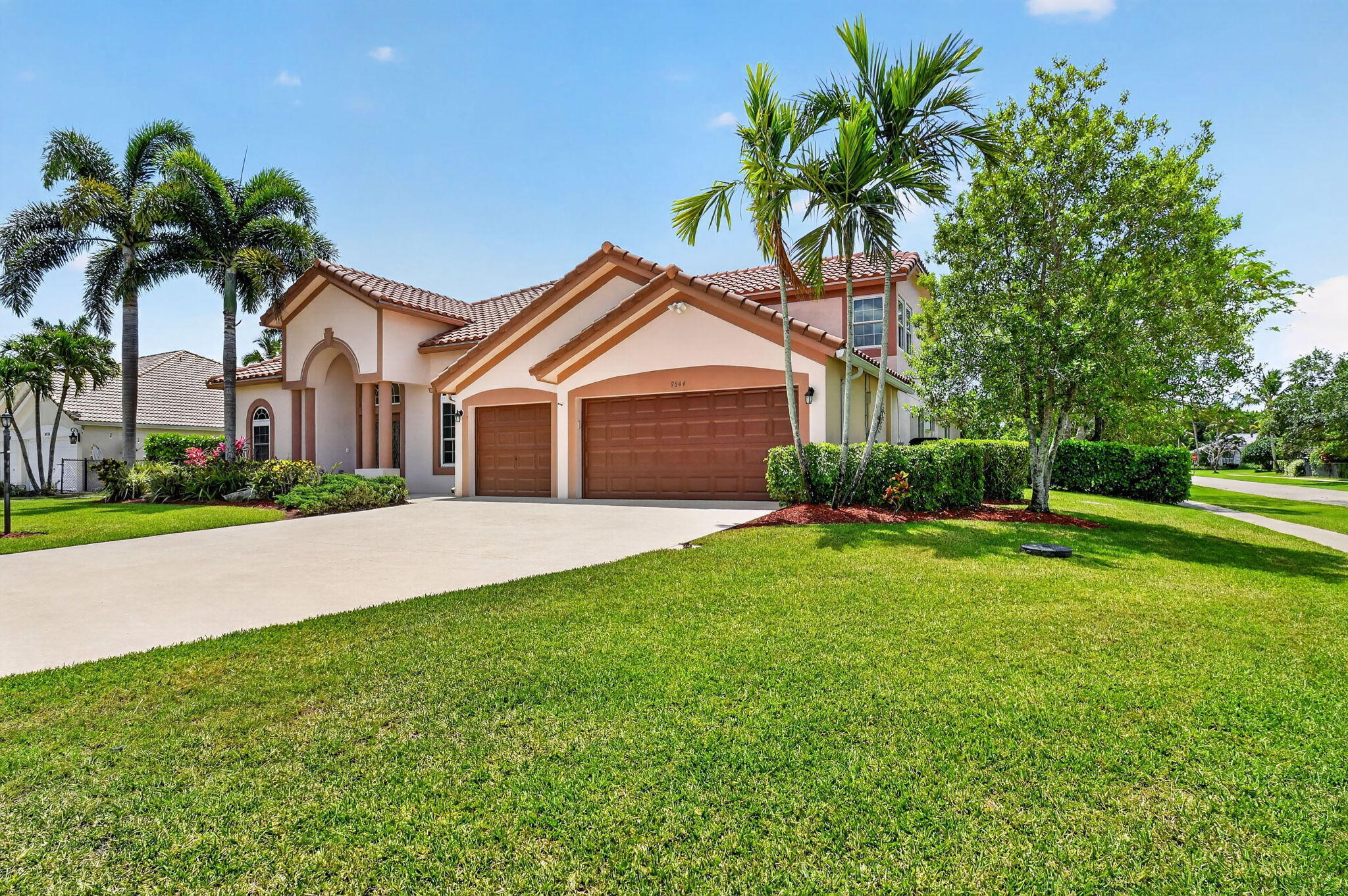 9644 Gray Hawk Way