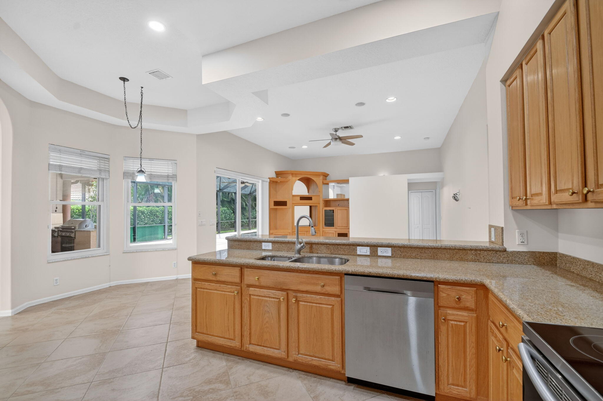 LEGEND LAKE ESTATES - Residential