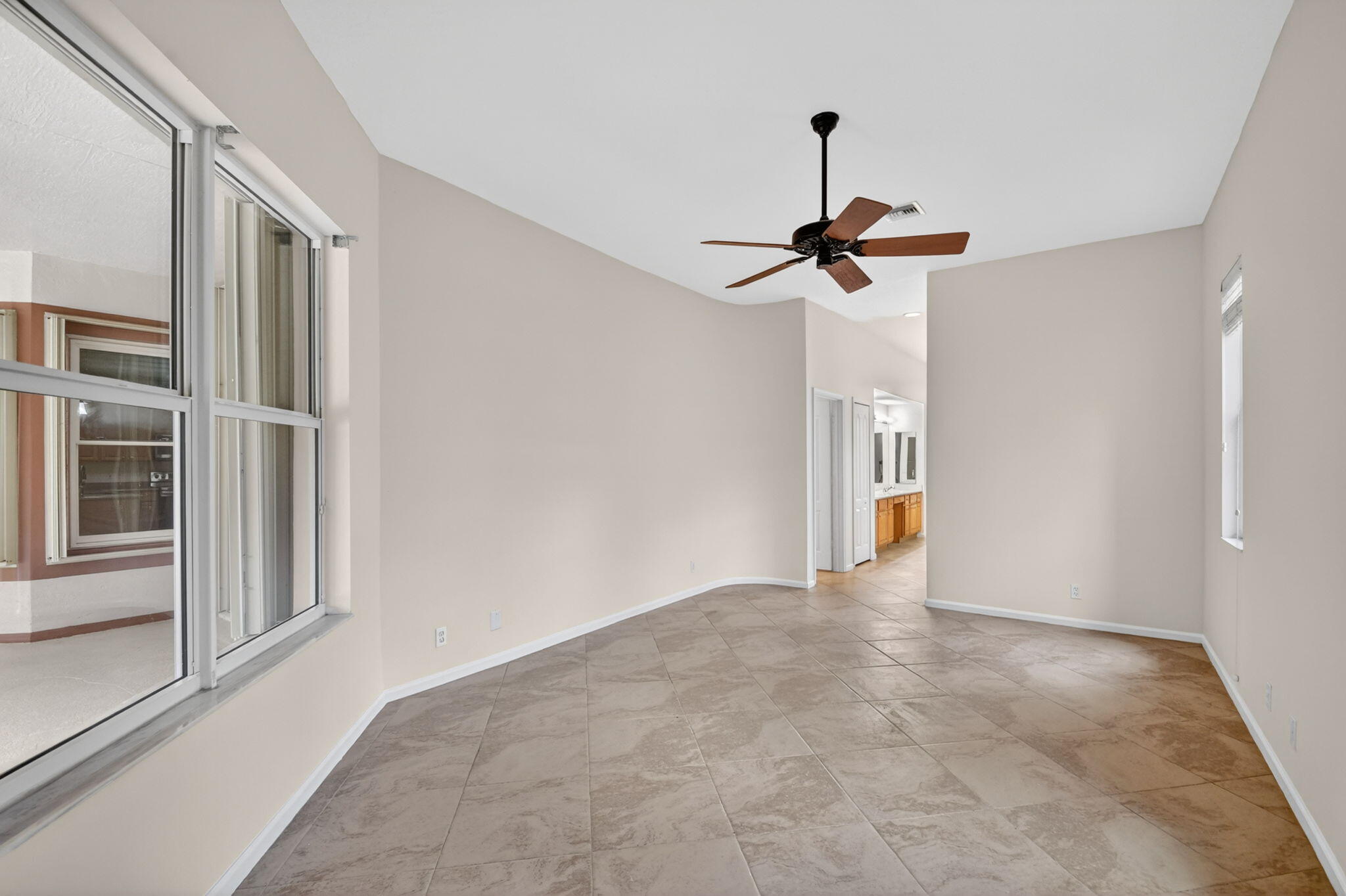 LEGEND LAKE ESTATES - Residential