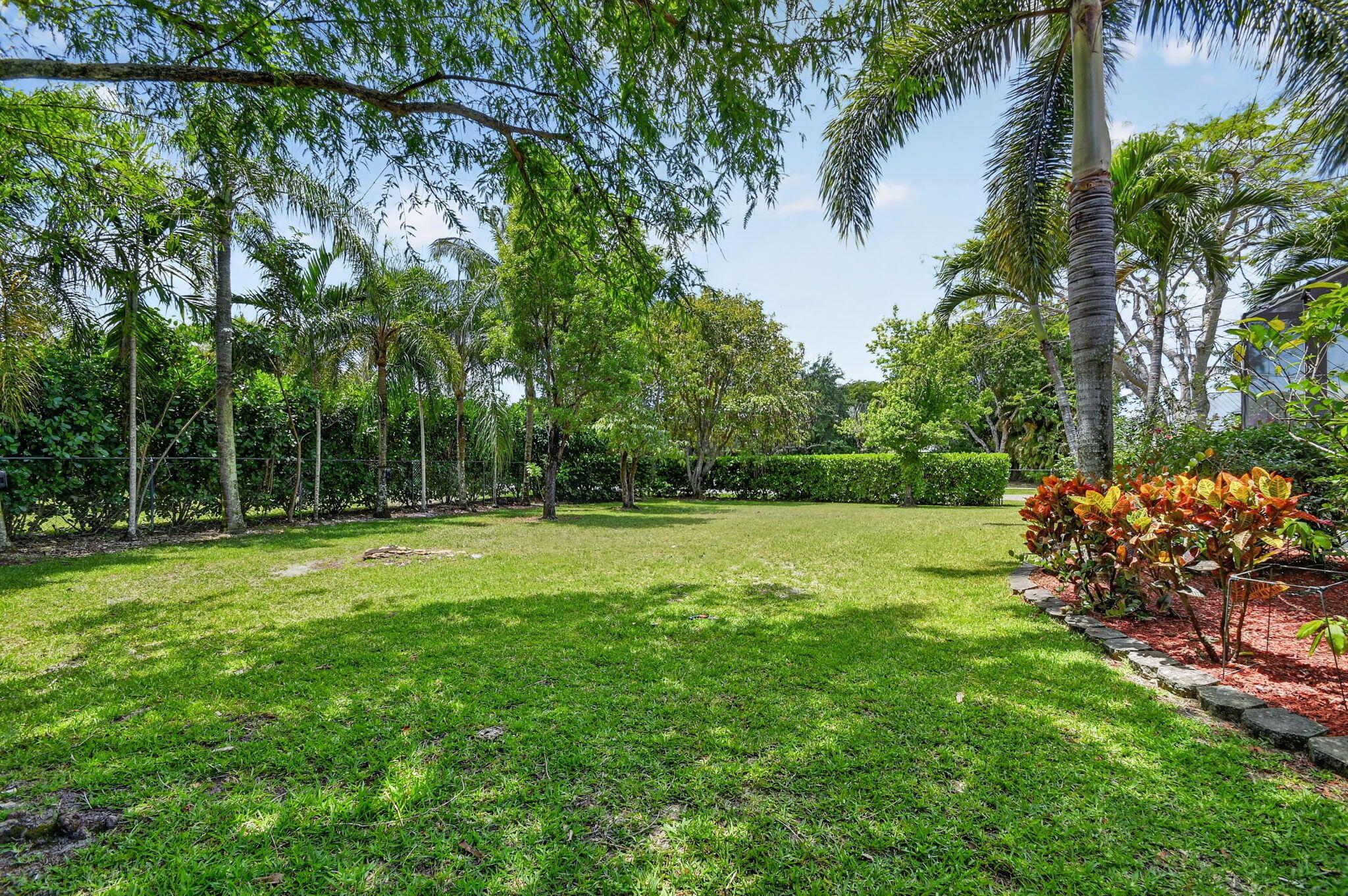 LEGEND LAKE ESTATES - Residential