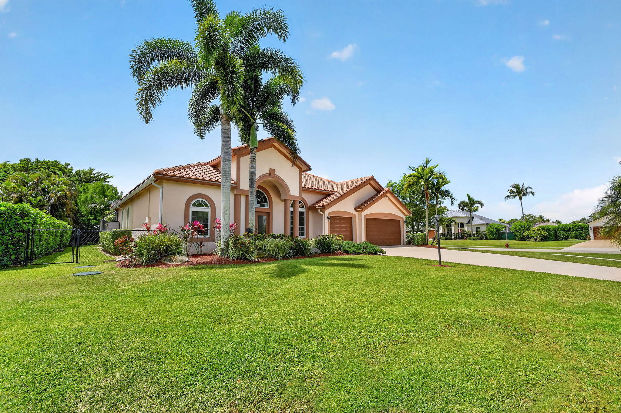 LEGEND LAKE ESTATES - Residential