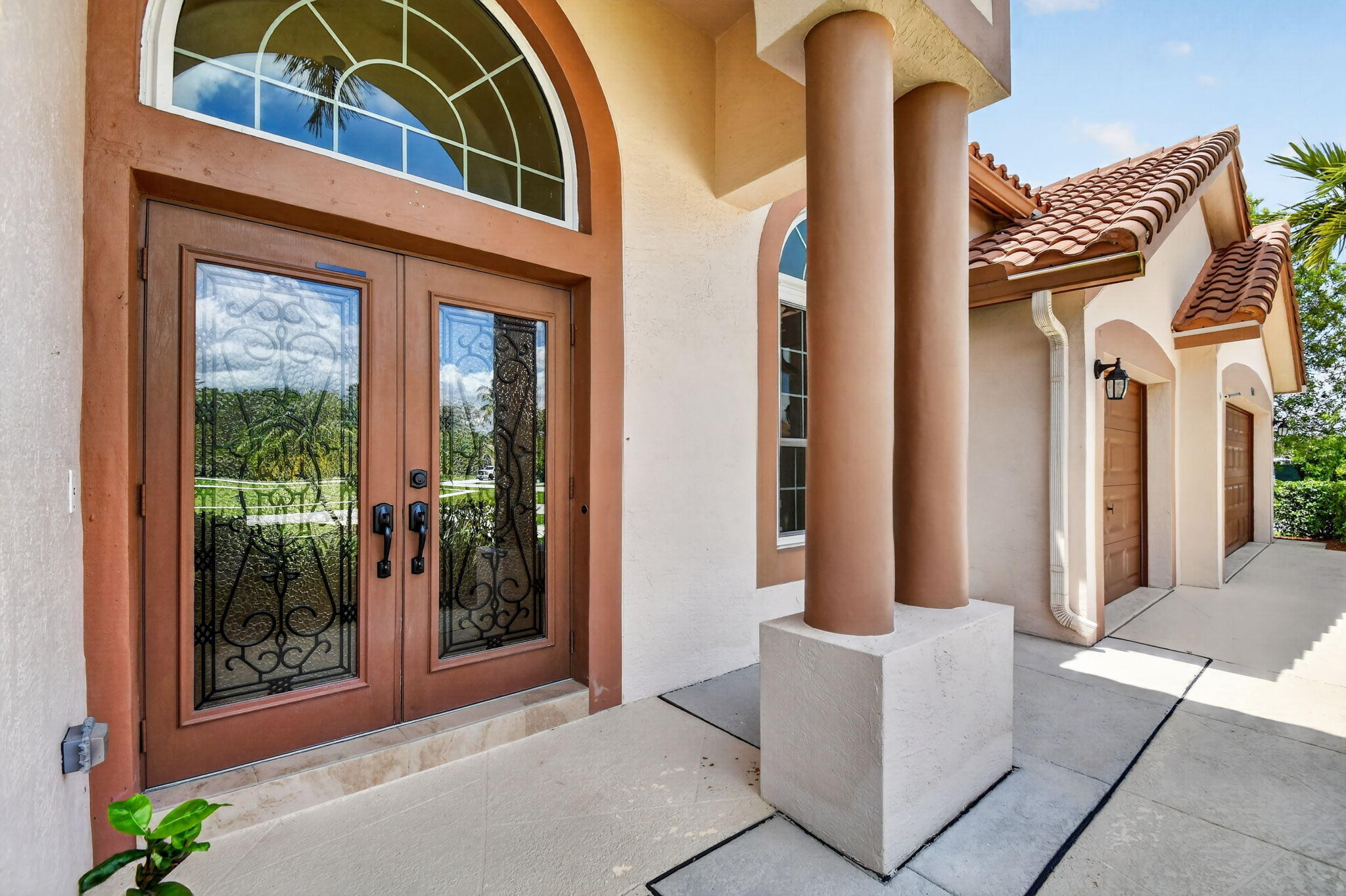9644 Gray Hawk Way