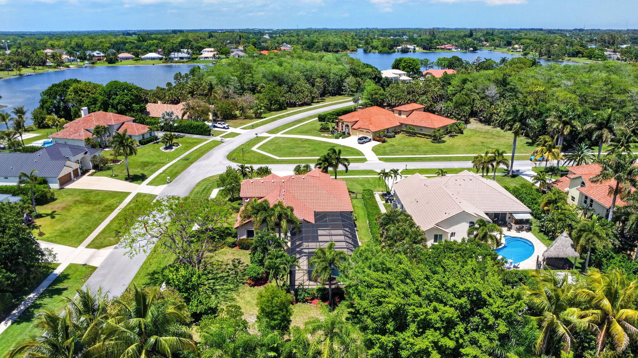 LEGEND LAKE ESTATES - Residential