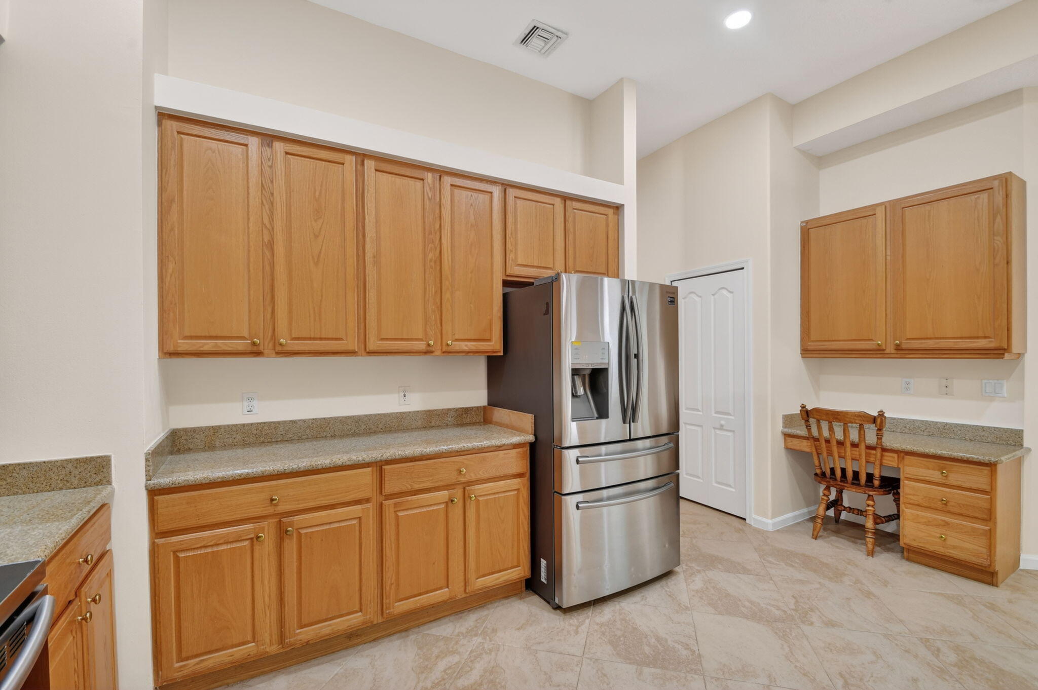 LEGEND LAKE ESTATES - Residential
