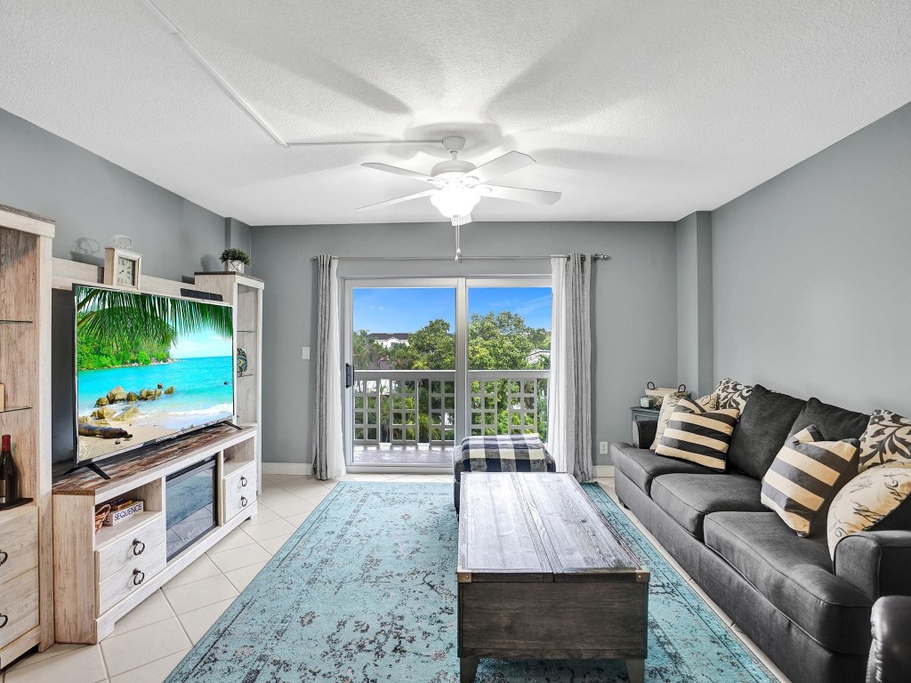 Coral Lake Tower - Residential
