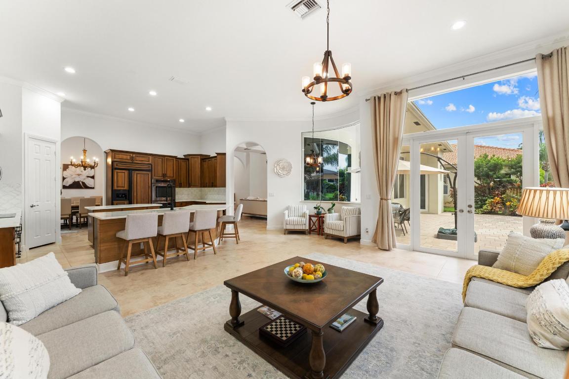 8605 Club Estates Way