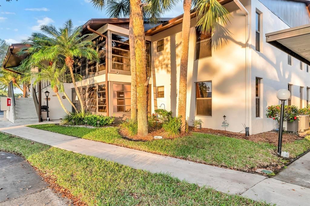 Photo of 6531 SE Federal Highway #H-104, Stuart, FL 34997 (MLS # R10770102)
