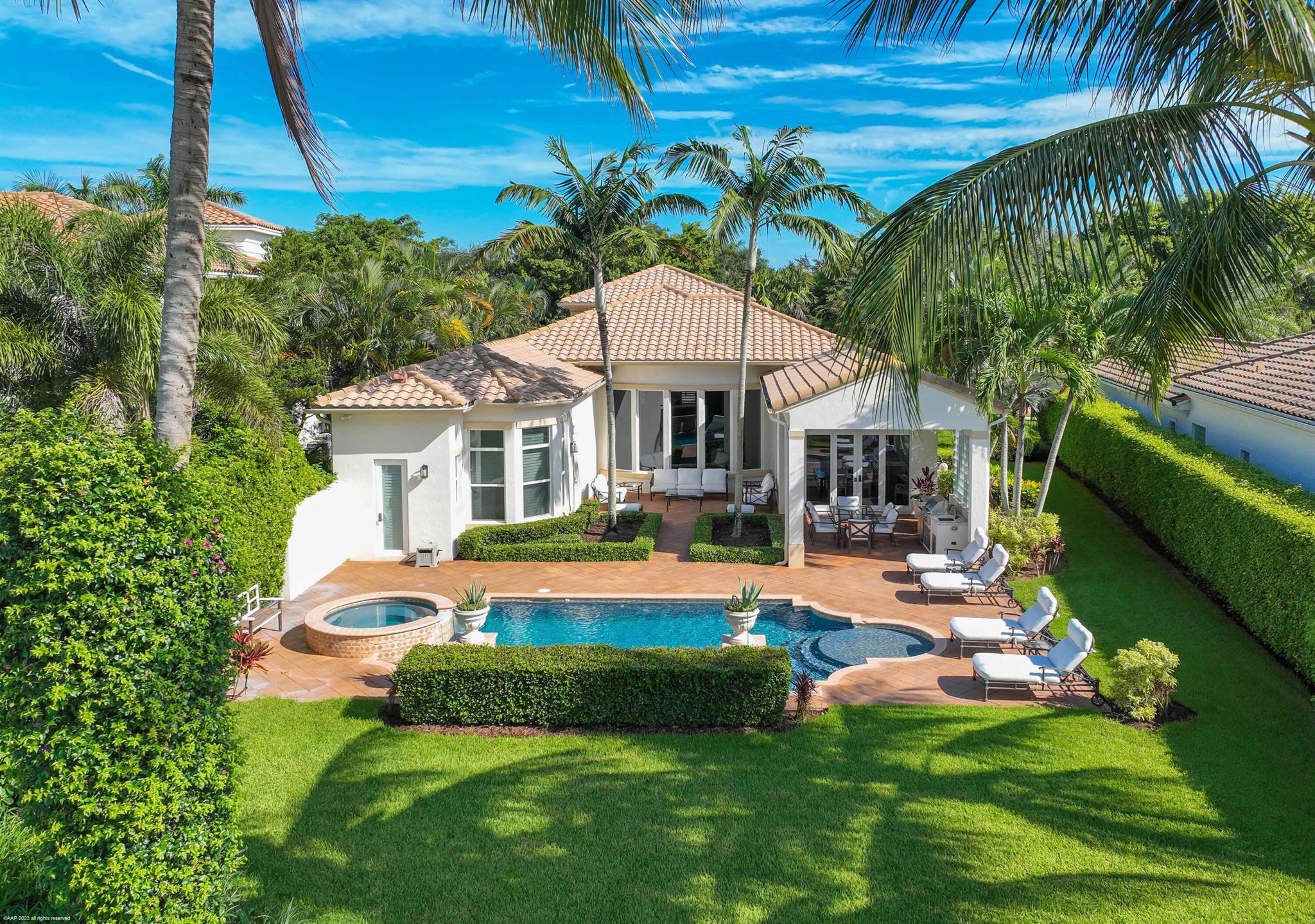 HUNTERS CHASE OF PALM BEA - Residential