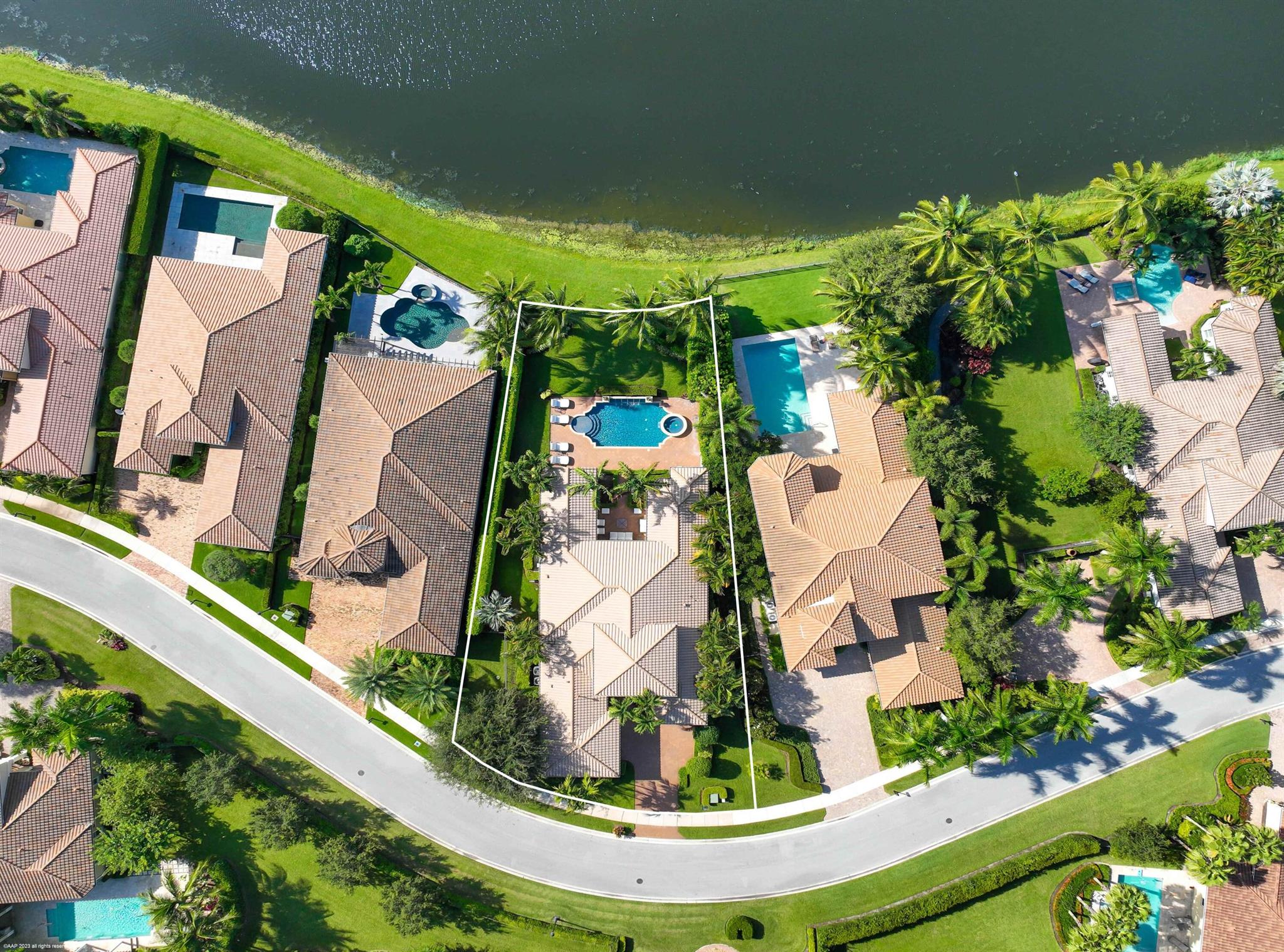 HUNTERS CHASE OF PALM BEA - Residential