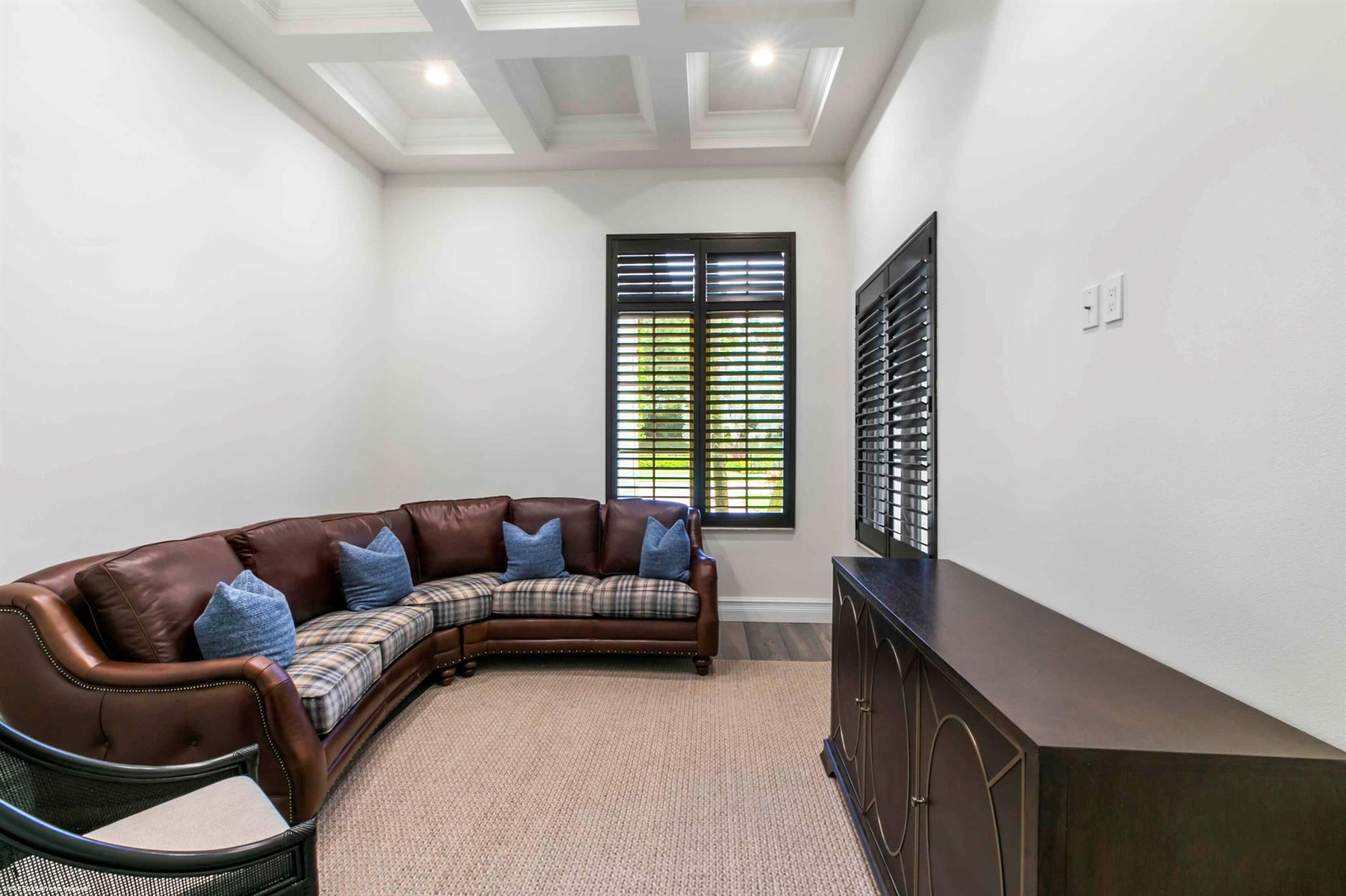 HUNTERS CHASE OF PALM BEA - Residential