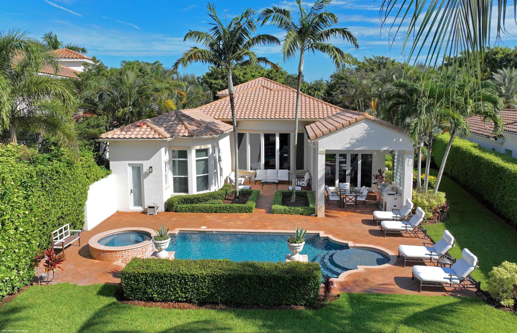 HUNTERS CHASE OF PALM BEA - Residential