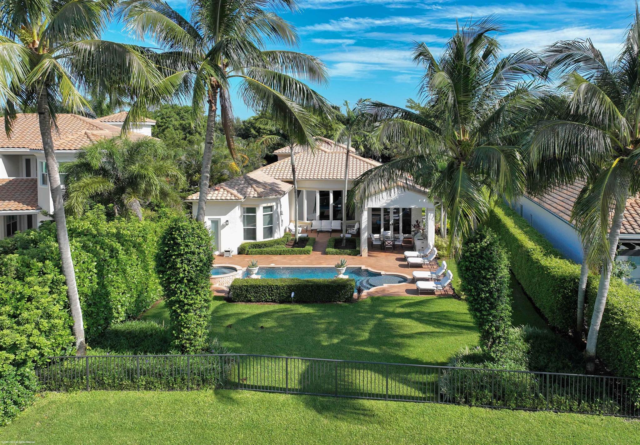 HUNTERS CHASE OF PALM BEA - Residential