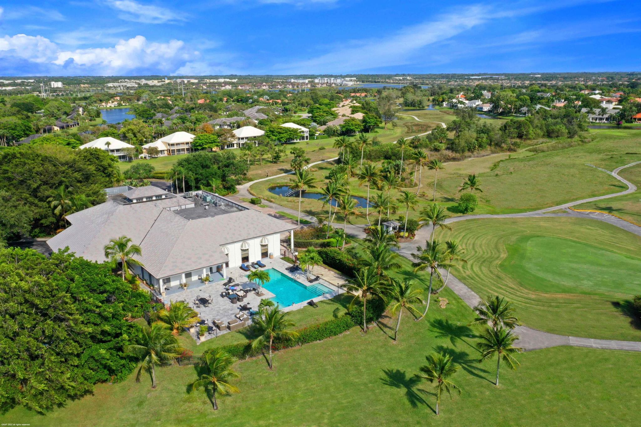 HUNTERS CHASE OF PALM BEA - Residential