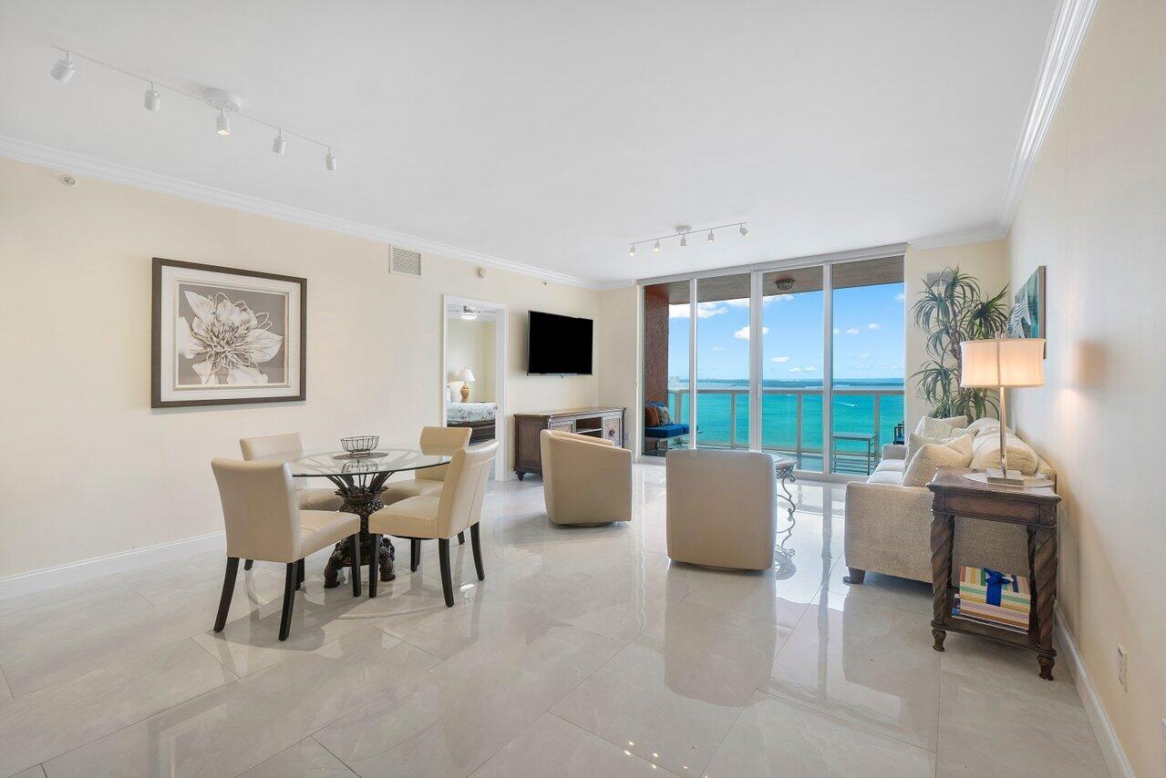 MARINA GRANDE RIVIERA BEA - Residential