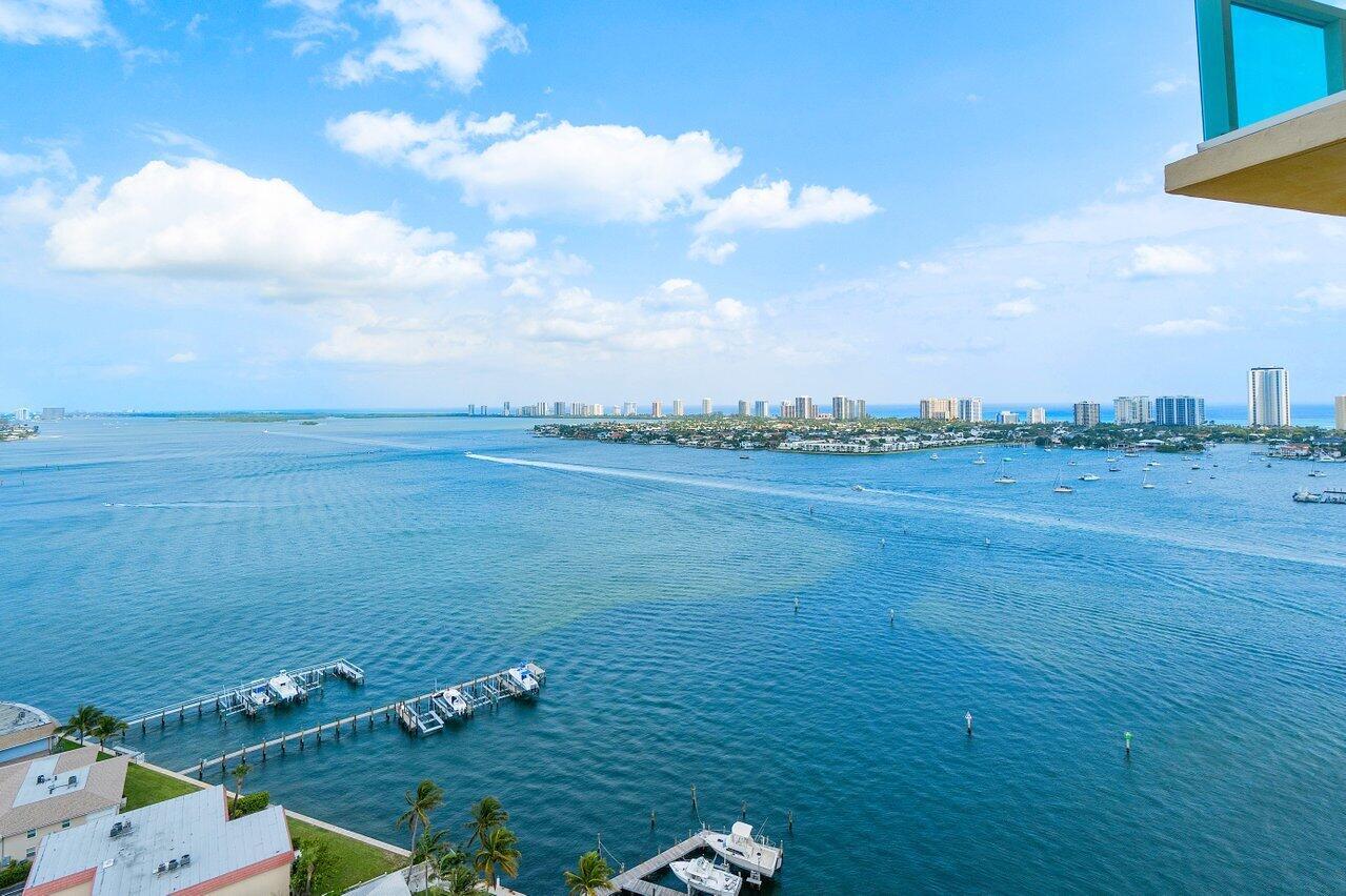 MARINA GRANDE RIVIERA BEA - Residential