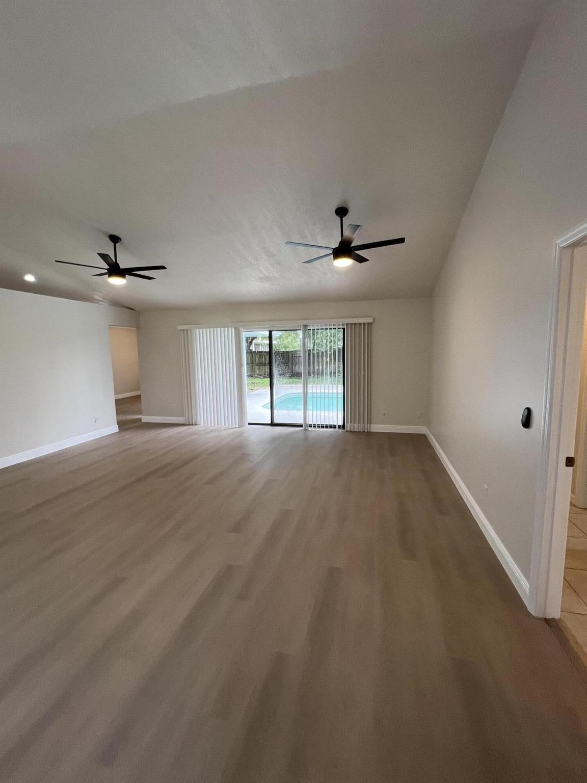 CARMEL - Residential Lease
