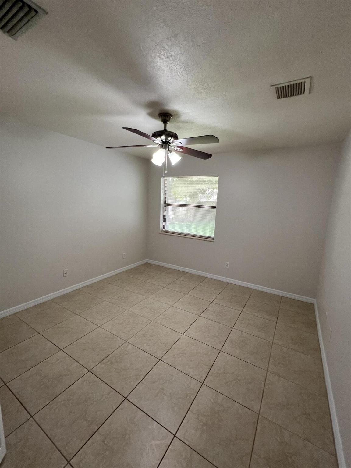 CARMEL - Residential Lease