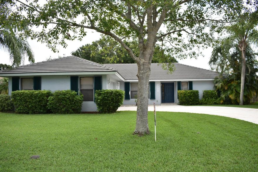 Majestic & stunning 3/2/2 old Florida pool home in Carmel subdivision in the heart of Palm City., close to restaurants and shopping & easy access to I-95 or Turnpike. So much to offer, lush landscaping, Rolladen shutters, fenced in backyard. No details spared, updated flooring in living areas, and completely remodeled bathrooms, Open floor plan with dramatic entrance, large great room, family room overlooking the open pool area, great for family entertainment. Spacious master suite with build in closets, upgraded bath with dual vanities, new tub and shower. Guest bedrooms are spacious and a nicely remodeled guest bath. Lawn and pool maintenance included. There is no place like home, take a peek and fall in love.