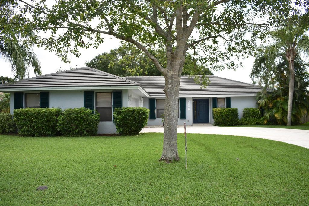Photo of 3039 SW Seaboard Avenue, Palm City, FL 34990 (MLS # R11130666)