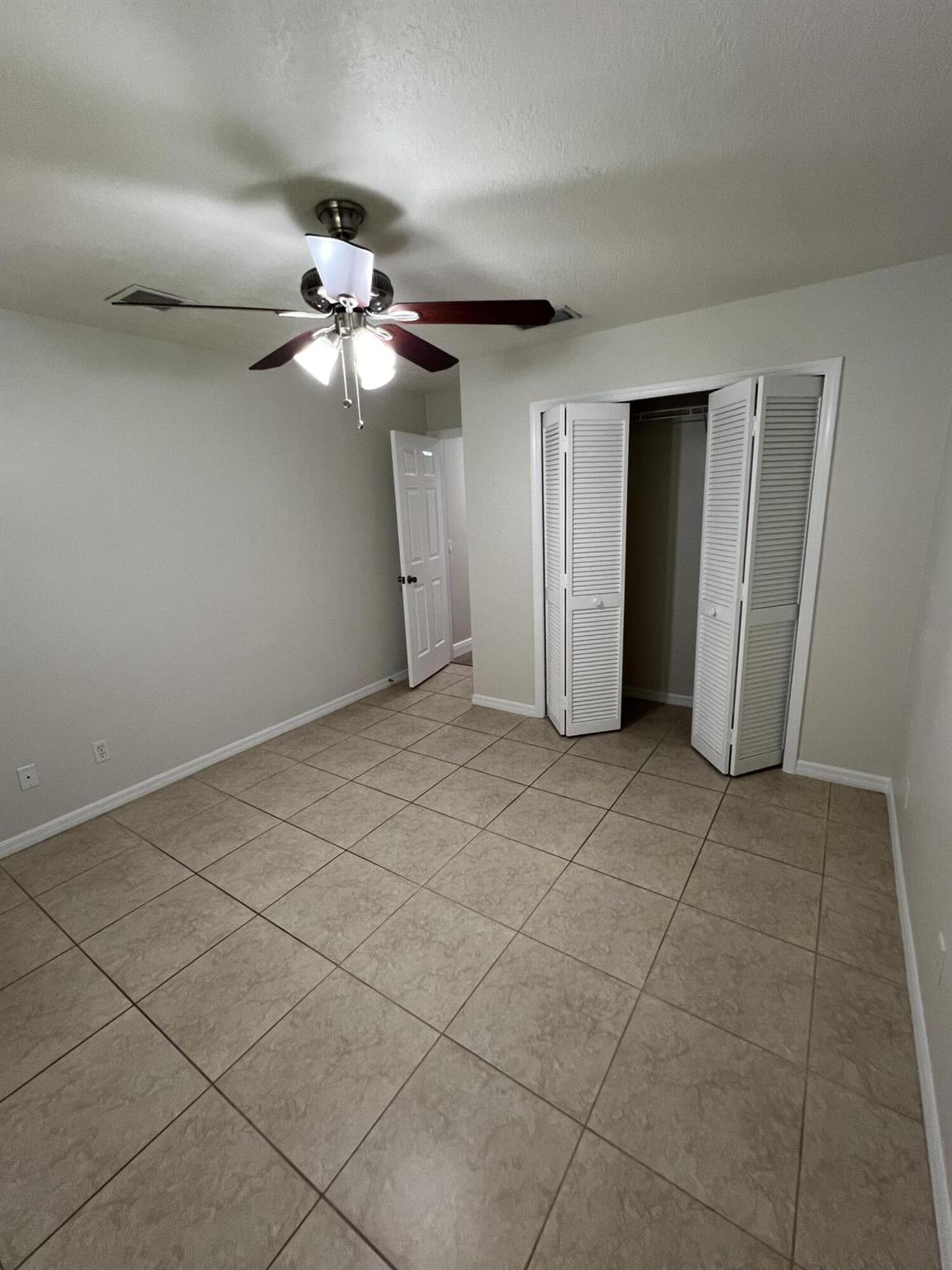 CARMEL - Residential Lease